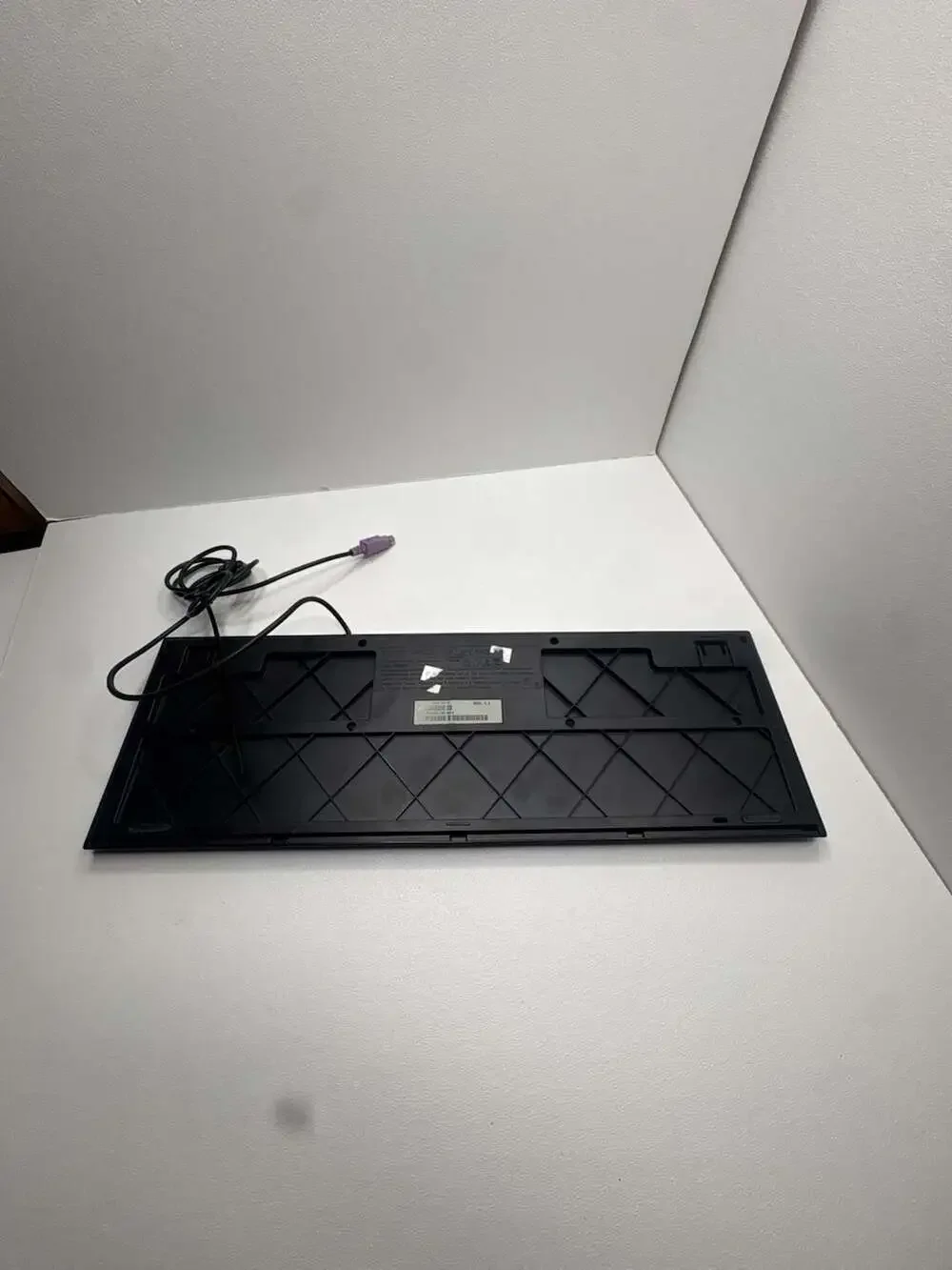 Compaq PR1101 PS/2 Wired Standard Multimedia Keyboard